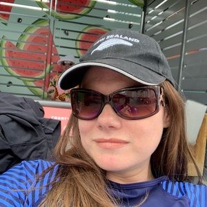 Meet your Posher, Devon